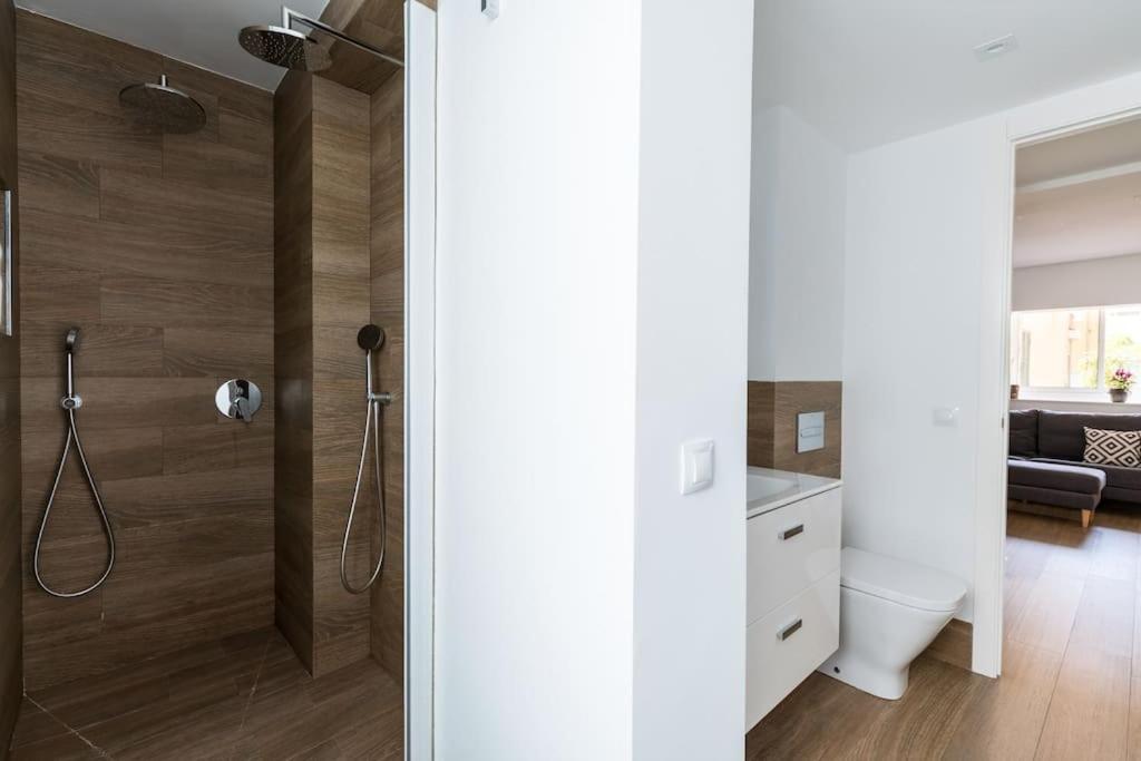 Apartamento Moderno En Triana 2 Dormitorios Y Aire Acondicionado إشبيلية المظهر الخارجي الصورة