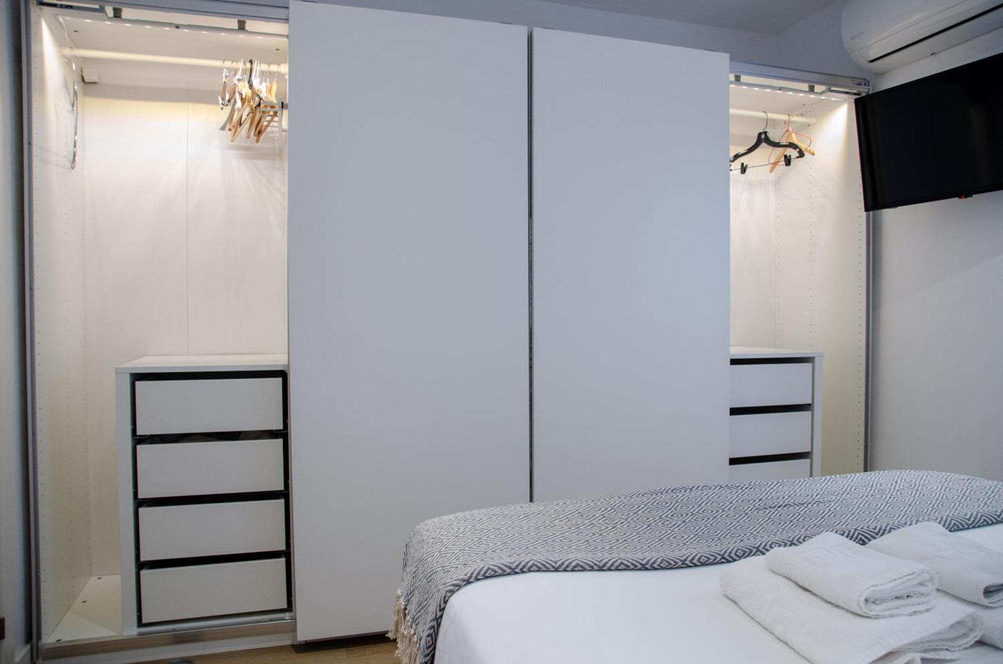 Apartamento Moderno En Triana 2 Dormitorios Y Aire Acondicionado إشبيلية المظهر الخارجي الصورة