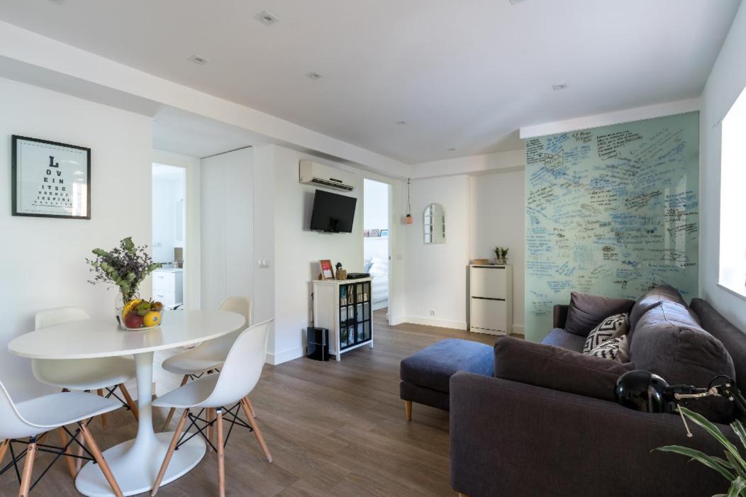 Apartamento Moderno En Triana 2 Dormitorios Y Aire Acondicionado إشبيلية المظهر الخارجي الصورة