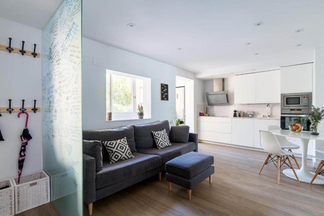 Apartamento Moderno En Triana 2 Dormitorios Y Aire Acondicionado إشبيلية المظهر الخارجي الصورة